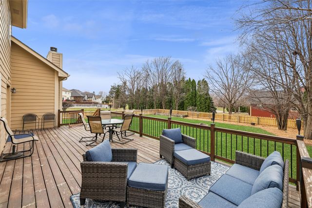 1905 SE Hawthorne Ridge Drive, Waukee, IA 50263