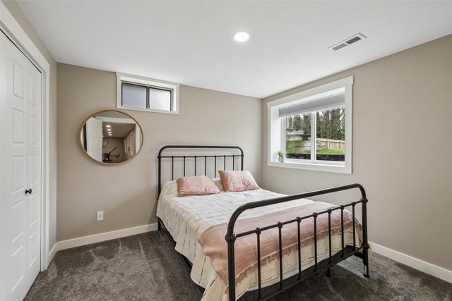 1905 SE Hawthorne Ridge Drive, Waukee, IA 50263