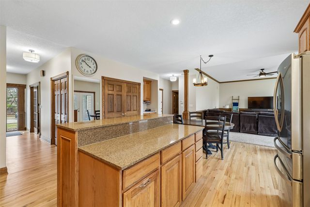 1905 SE Hawthorne Ridge Drive, Waukee, IA 50263