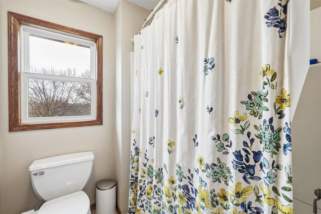 1905 SE Hawthorne Ridge Drive, Waukee, IA 50263