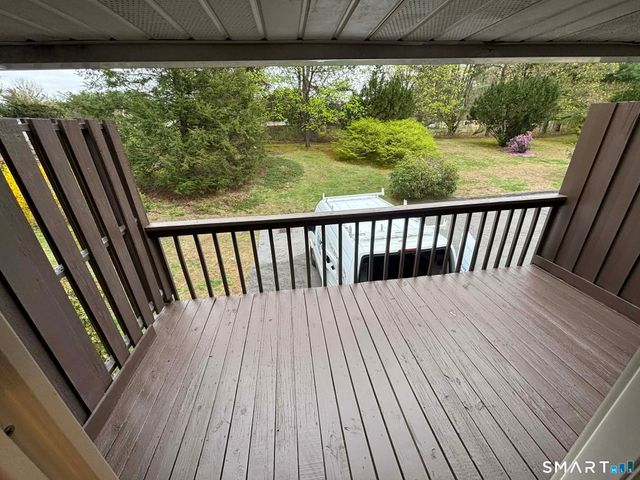 220 Monce Road 17, Burlington, CT 06013