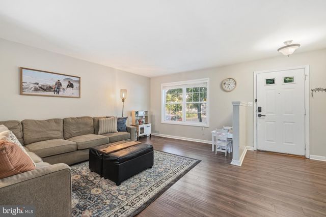 94 DORSET LN, Warrenton, VA 20186
