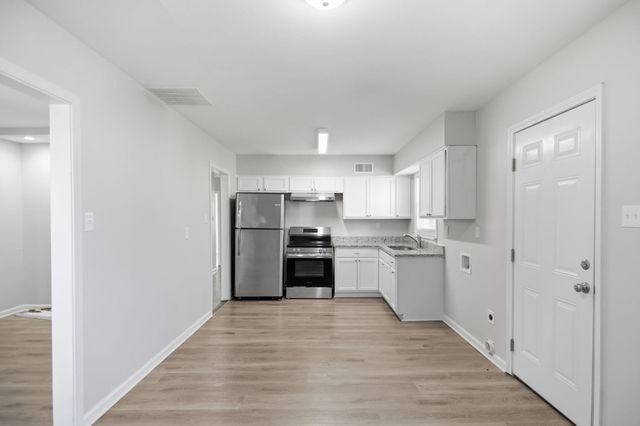 409 STONEHAM RD, Memphis, TN 38109