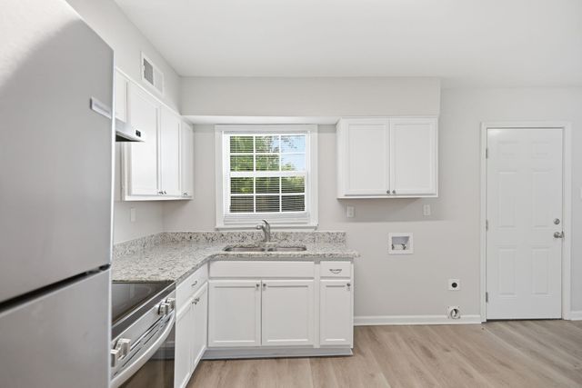 409 STONEHAM RD, Memphis, TN 38109