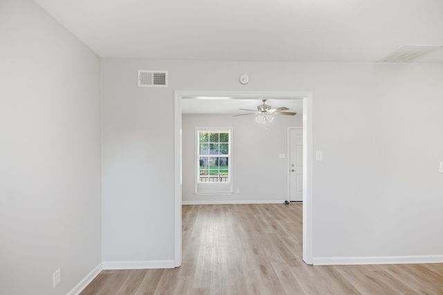 409 STONEHAM RD, Memphis, TN 38109