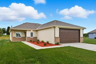 23088 CAYUSE Street, Glenwood, IA 51534