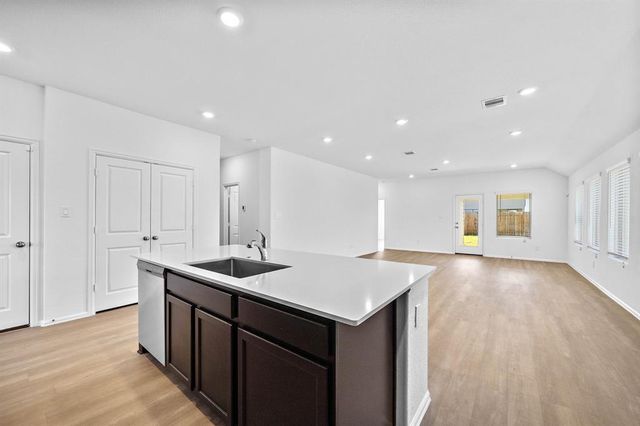 5014 Viridian Forrest Drive, Rosenberg, TX 77469