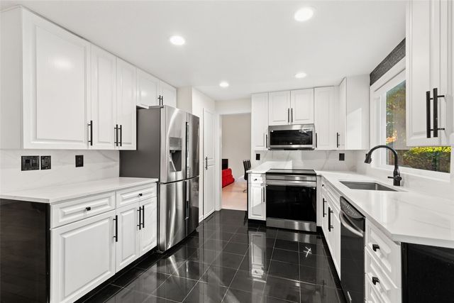 12737 NE 97th Place, Kirkland, WA 98033