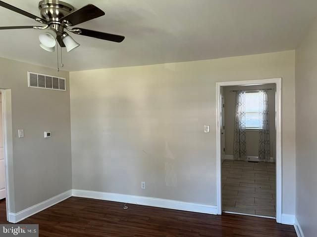 240 WILMONT AVE, Camden, NJ 08105