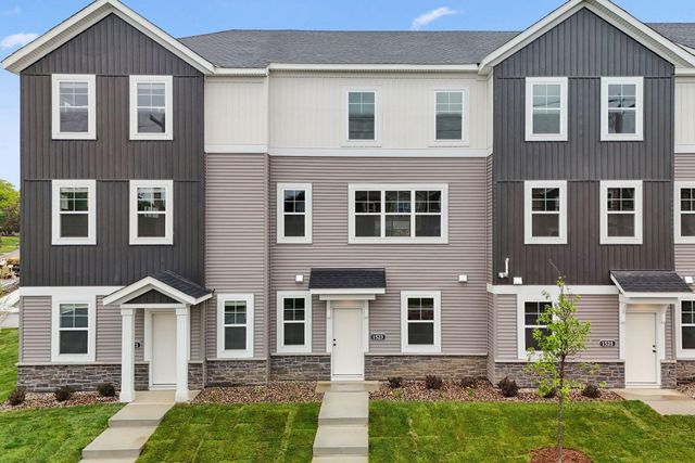 1523 Traverse Lane, West Saint Paul, MN 55118