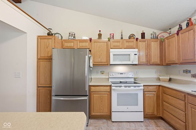 382 N 900 W, Anderson, IN 46011