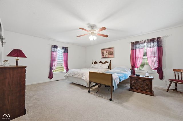 382 N 900 W, Anderson, IN 46011