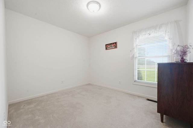 382 N 900 W, Anderson, IN 46011