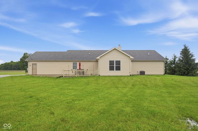 382 N 900 W, Anderson, IN 46011