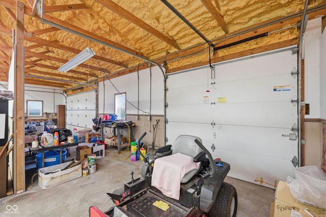 382 N 900 W, Anderson, IN 46011
