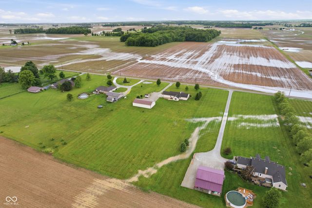 382 N 900 W, Anderson, IN 46011