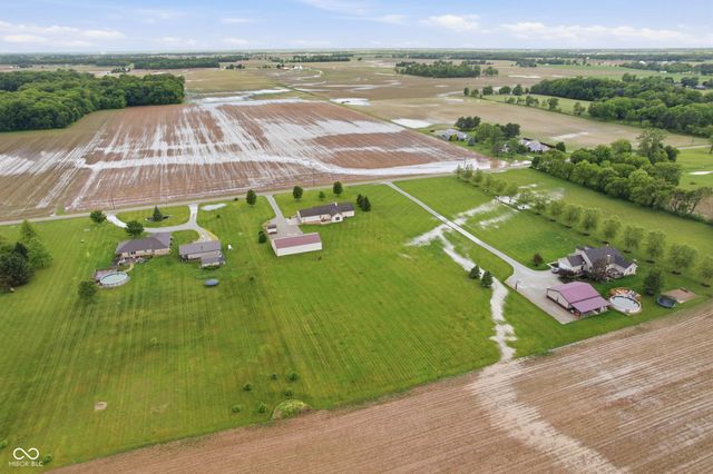 382 N 900 W, Anderson, IN 46011