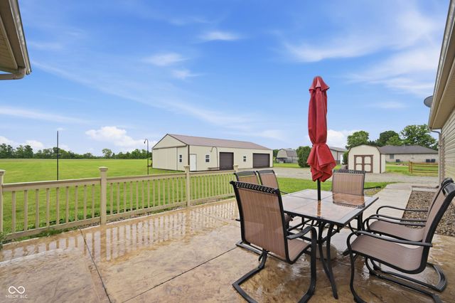 382 N 900 W, Anderson, IN 46011