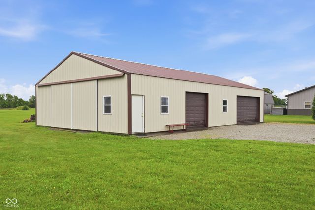 382 N 900 W, Anderson, IN 46011