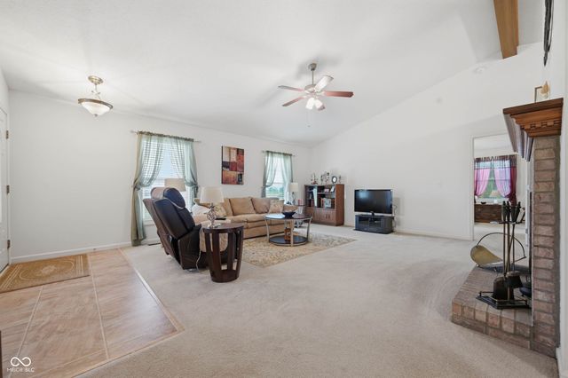 382 N 900 W, Anderson, IN 46011