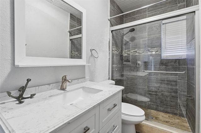 203 W POINSETTIA STREET, Lakeland, FL 33803