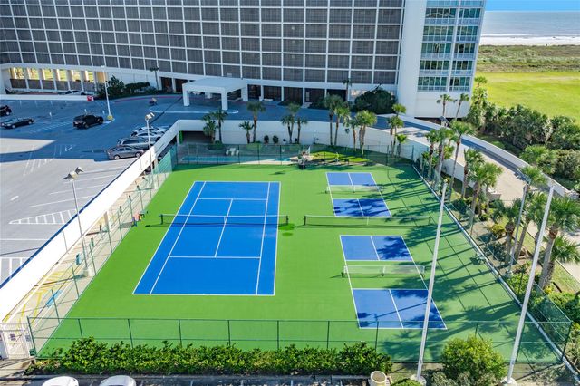 1401 E Beach Drive 204, Galveston, TX 77550