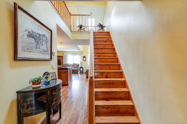31 Quail Court, Manorville, NY 11949