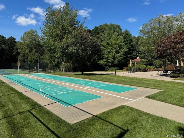 31 Quail Court, Manorville, NY 11949