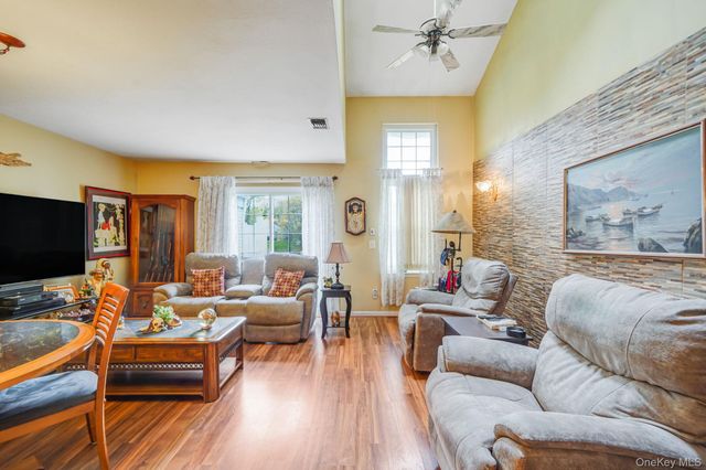 31 Quail Court, Manorville, NY 11949