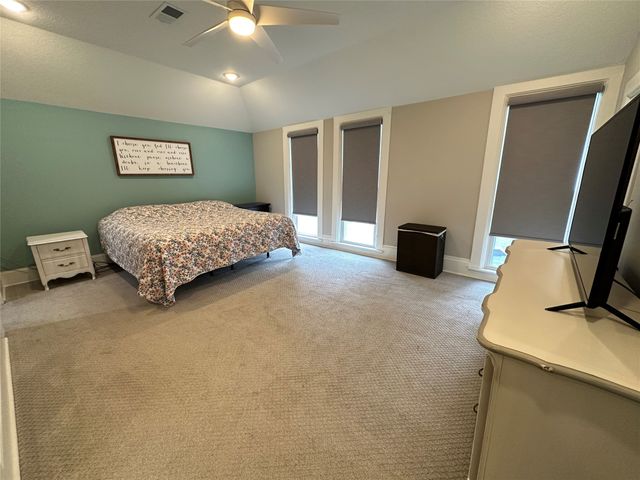 505 E Court Avenue, Winterset, IA 50273