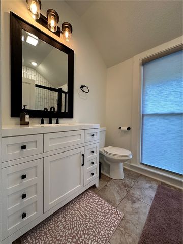 505 E Court Avenue, Winterset, IA 50273