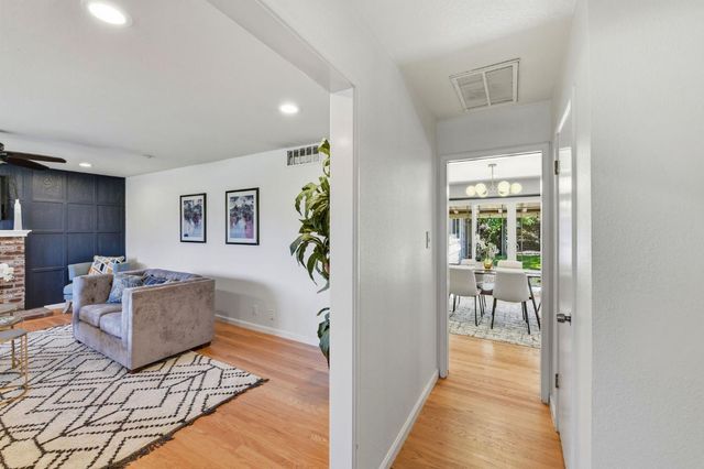 5340 Adelaide Way, Carmichael, CA 95608