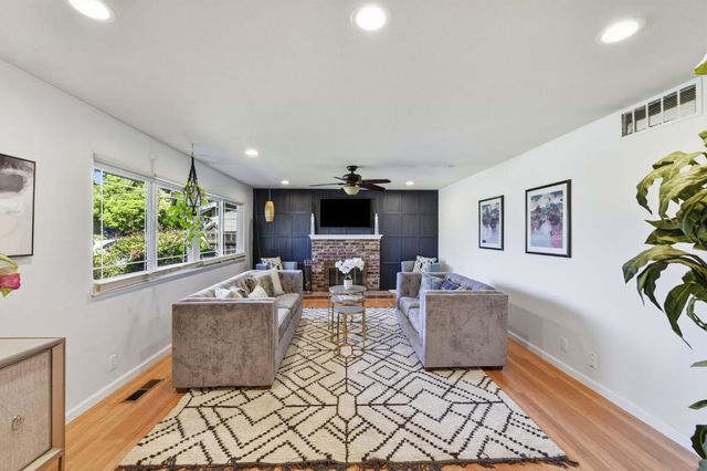 5340 Adelaide Way, Carmichael, CA 95608