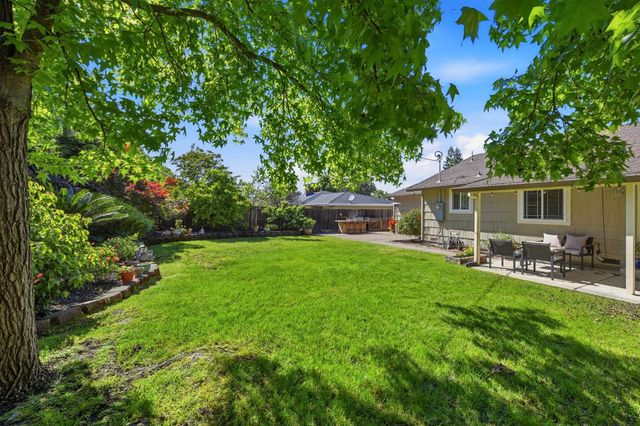 5340 Adelaide Way, Carmichael, CA 95608