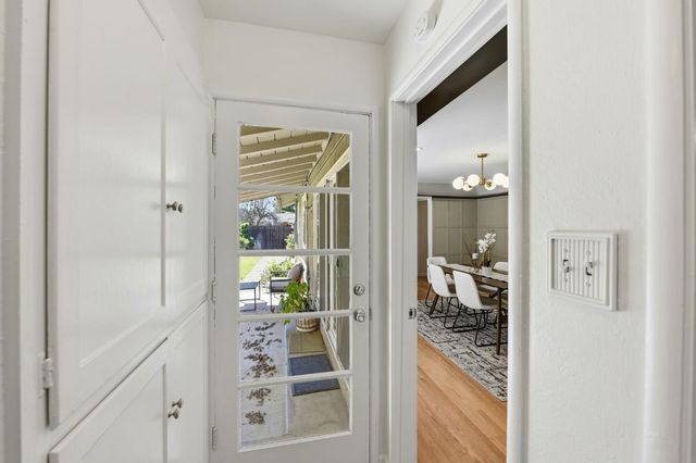 5340 Adelaide Way, Carmichael, CA 95608