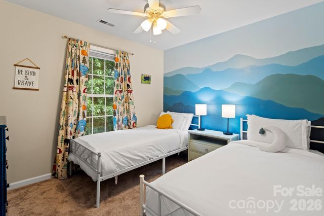 15 Asbury Cottage Drive, Candler, NC 28715