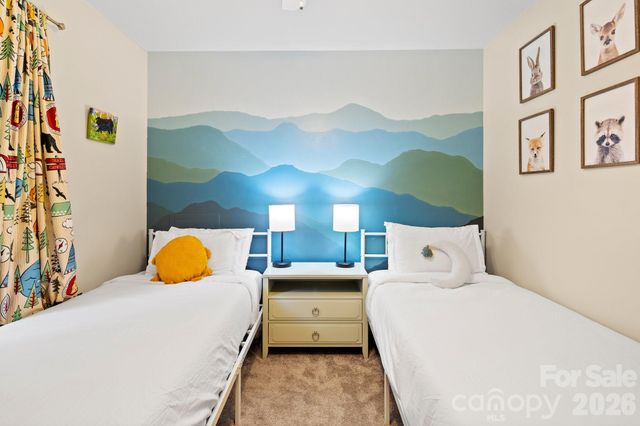 15 Asbury Cottage Drive, Candler, NC 28715