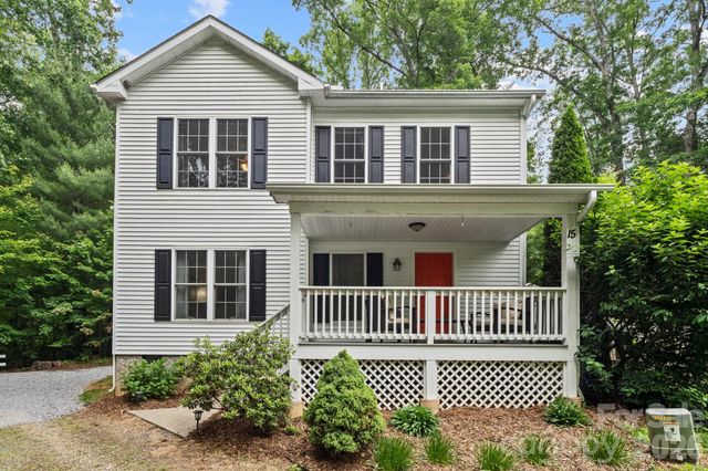 15 Asbury Cottage Drive, Candler, NC 28715
