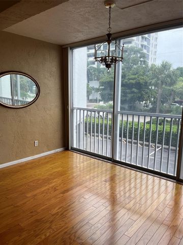 435 S GULFSTREAM AVENUE 206, Sarasota, FL 34236