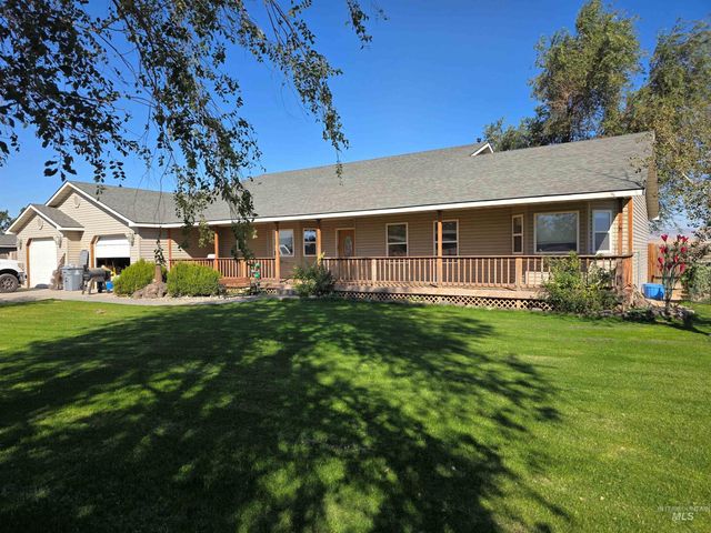 2358 SW Buckey Drive, Mountain Home, ID 83647 property photo