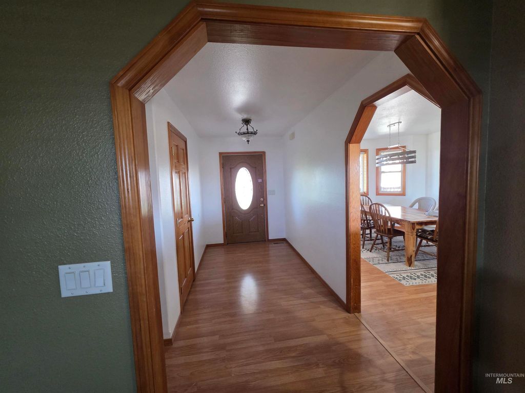 2358 SW Buckey Drive, Mountain Home, ID 83647 photo 3