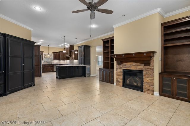 8101 Cisterna Way, Fort Smith, AR 72916