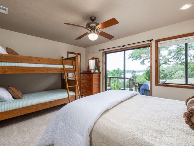 509 Coventry RD, Spicewood, TX 78669