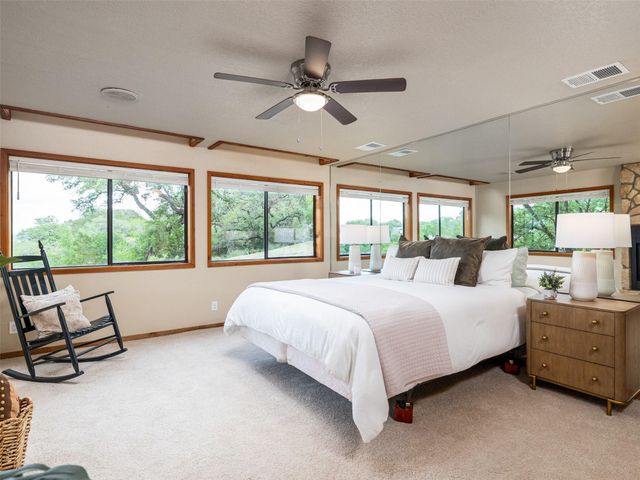 509 Coventry RD, Spicewood, TX 78669