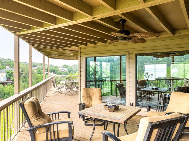 509 Coventry RD, Spicewood, TX 78669