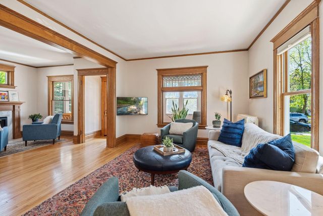 3212 Irving Avenue S, Minneapolis, MN 55408