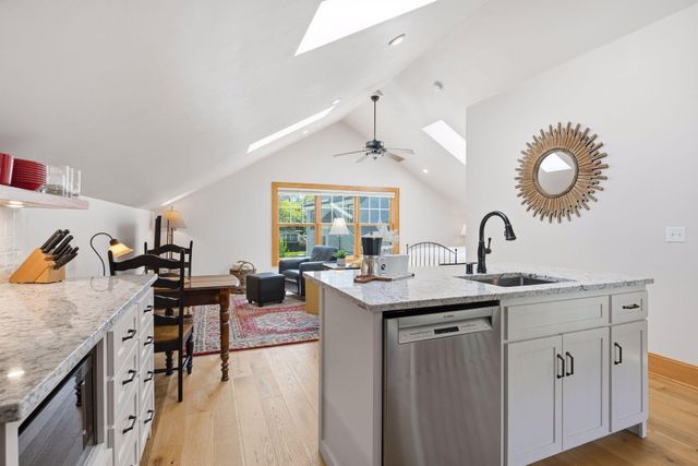 3212 Irving Avenue S, Minneapolis, MN 55408