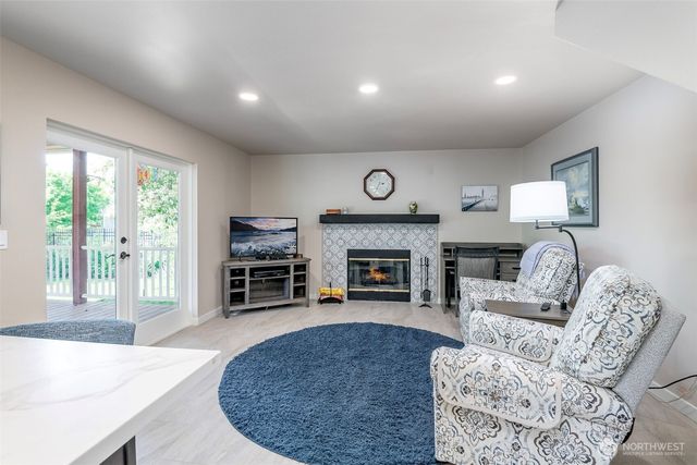 514 Blanchat Court, Enumclaw, WA 98022