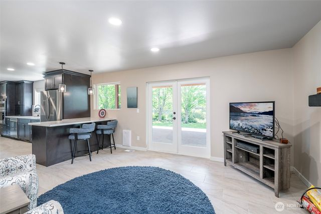514 Blanchat Court, Enumclaw, WA 98022
