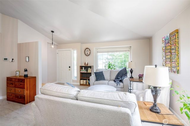 514 Blanchat Court, Enumclaw, WA 98022